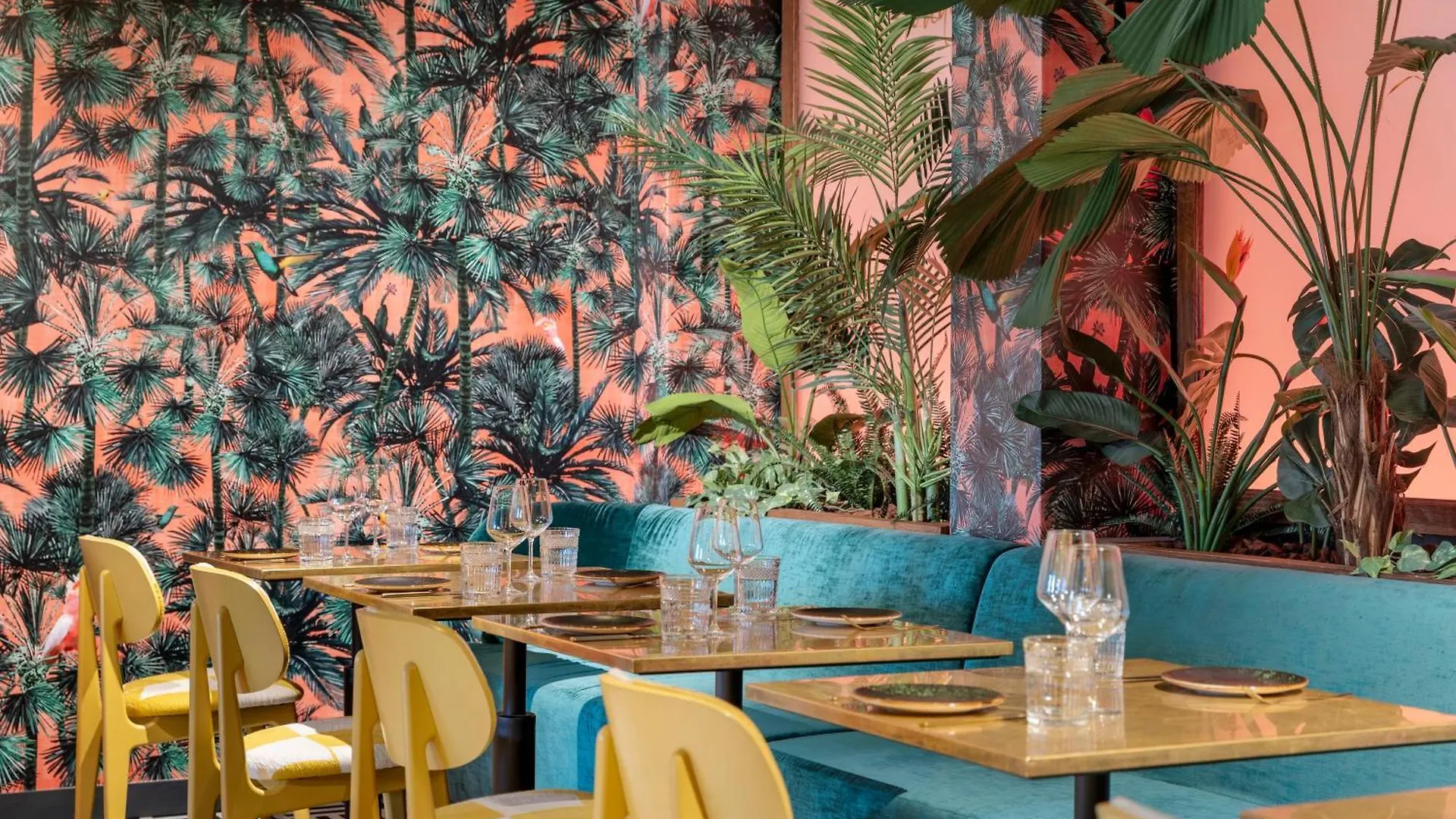 Corendon Amsterdam New-West, A Tribute Portfolio Hotel 4*,  Hollandia
